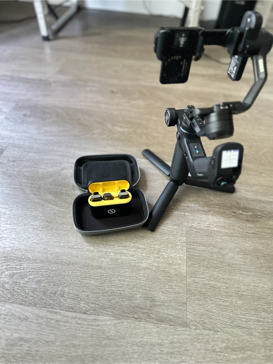 Scorpio mini 3 mobile Gimbal with Wireless mic Set - photo 4