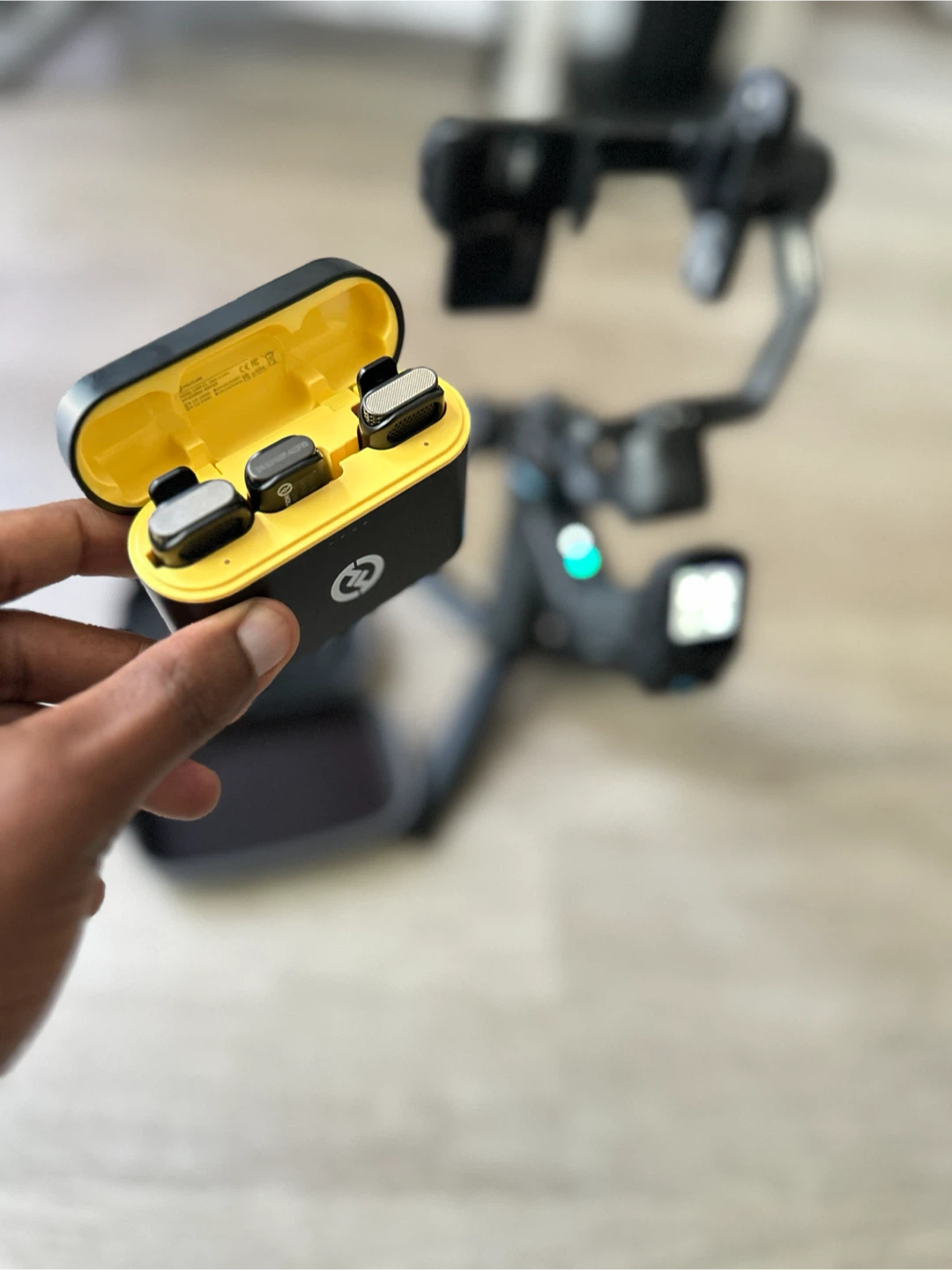 Scorpio mini 3 mobile Gimbal with Wireless mic Set - photo 5