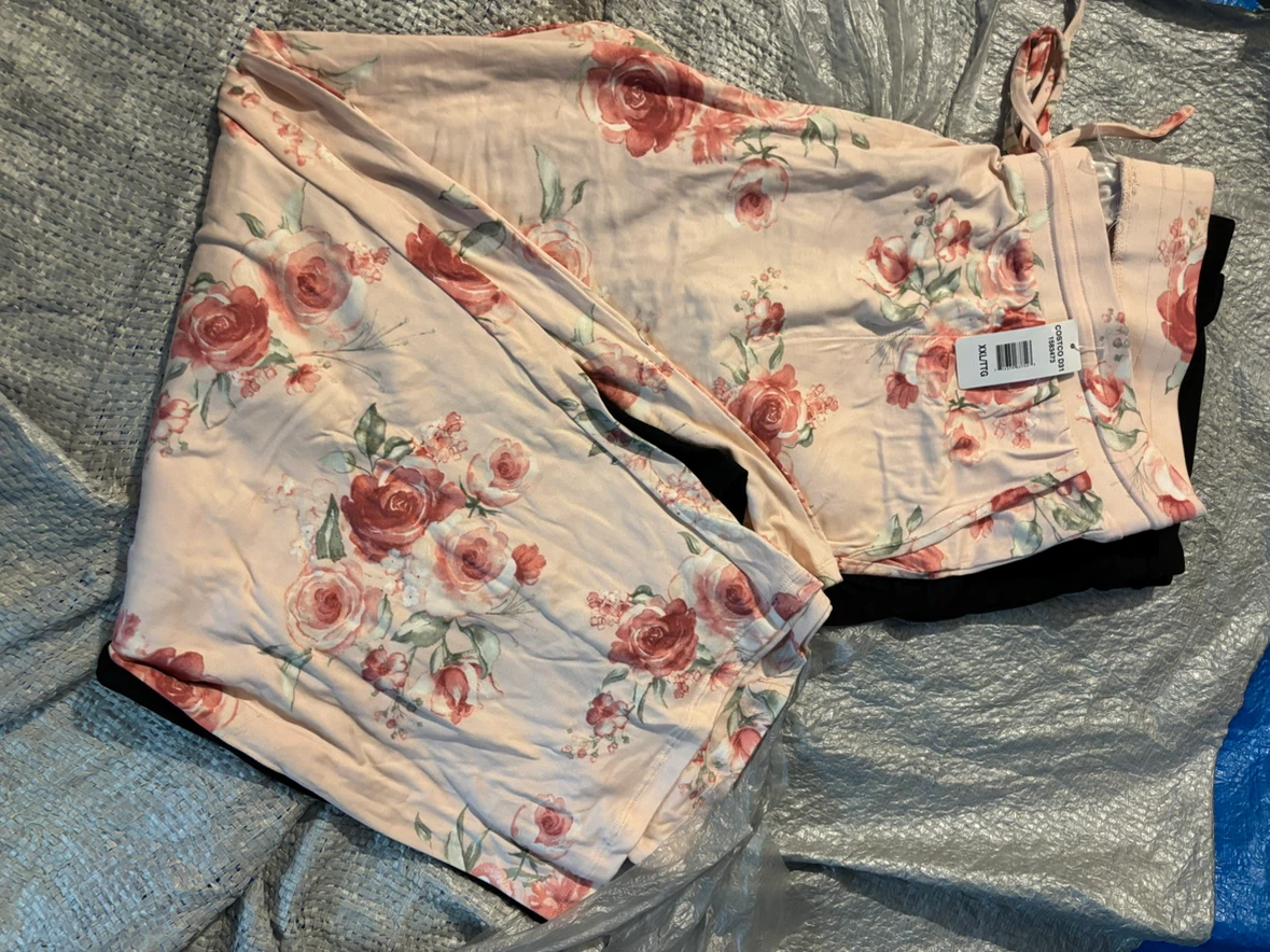 NWOT 2pc Flora Nikrooz Pajama pants - Floral Pink & Black XXLTG