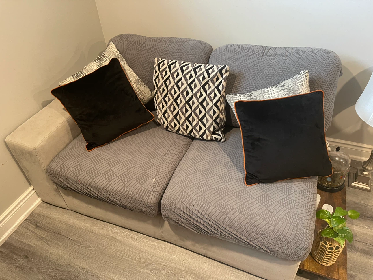 Grey Two-Seater Loveseat Sofa - photo 3