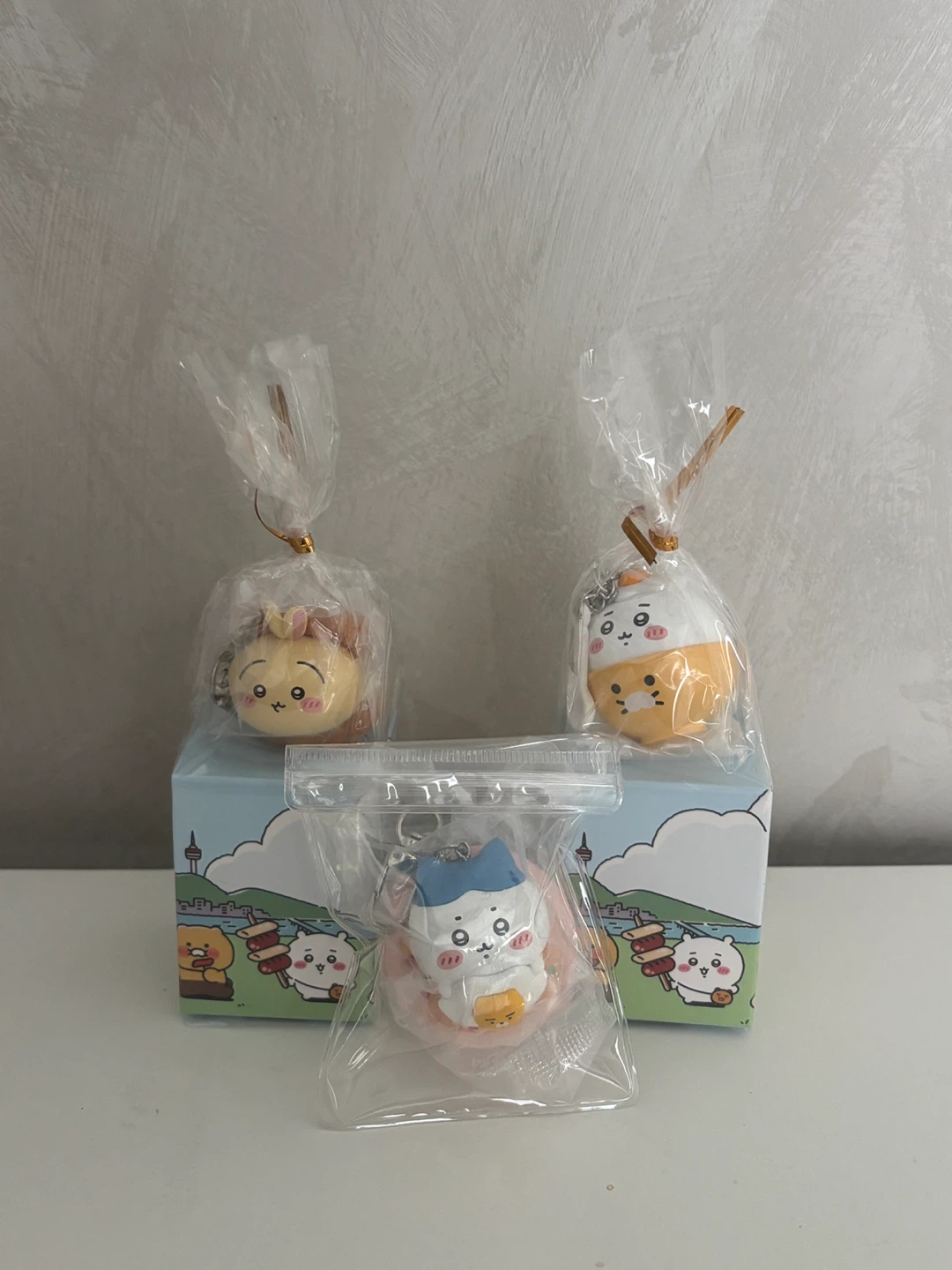 Kakao Friends x Chiikawa Keychain Charms Set (limited edition)