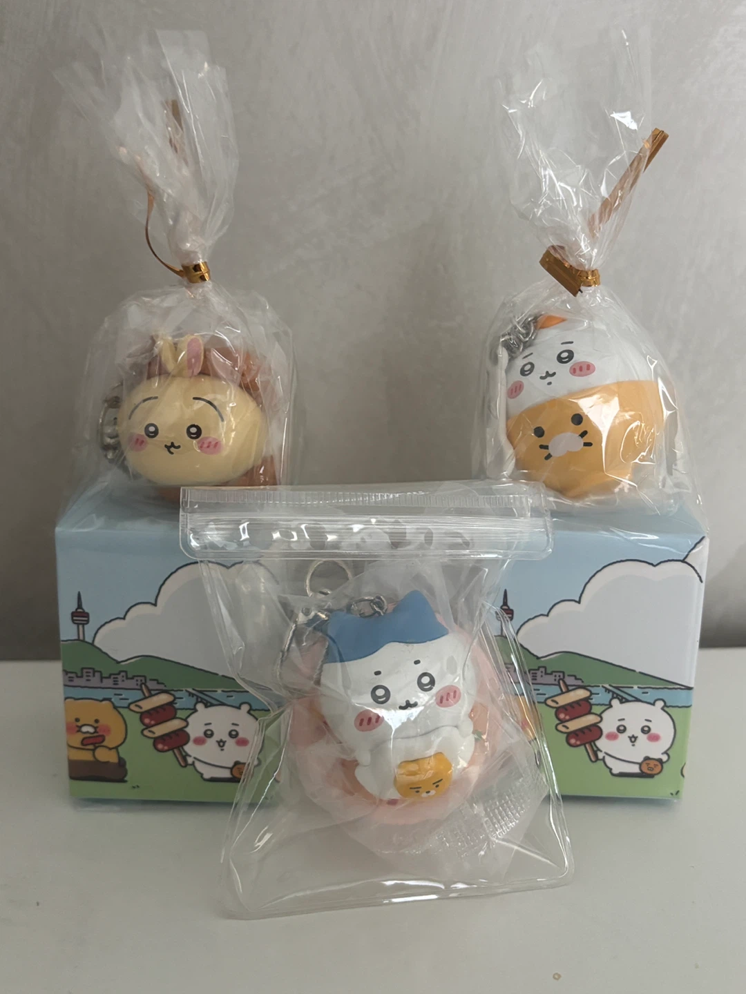 Kakao Friends x Chiikawa Keychain Charms Set (limited edition) - photo 2