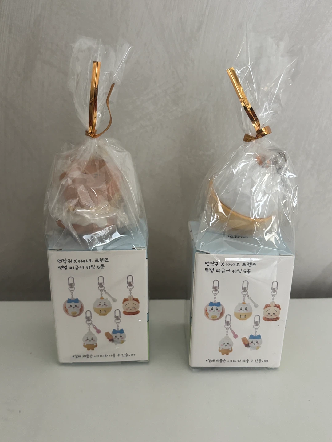 Kakao Friends x Chiikawa Keychain Charms Set (limited edition) - photo 3