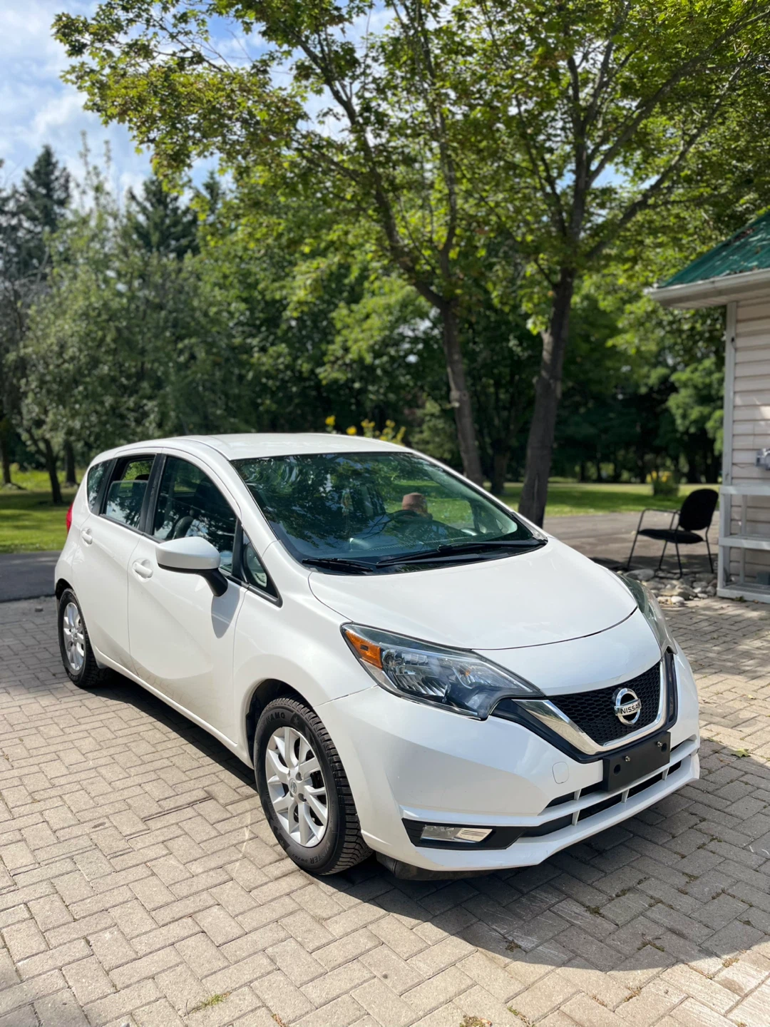 2017 White Nissan Versa SV Hatchback - photo 2