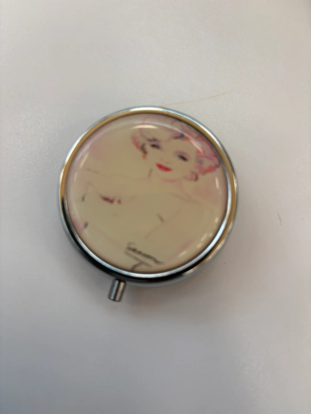 Round Pill Case with 3 Compartments