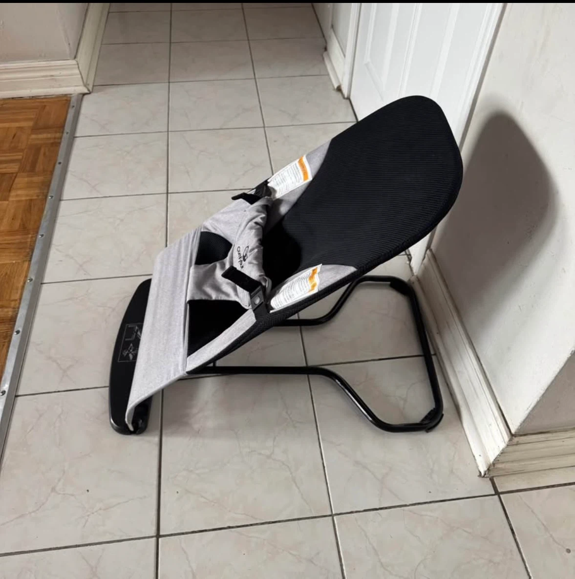 ComfyBumpy Ergonomic Baby Bouncer Seat - Grey - photo 4