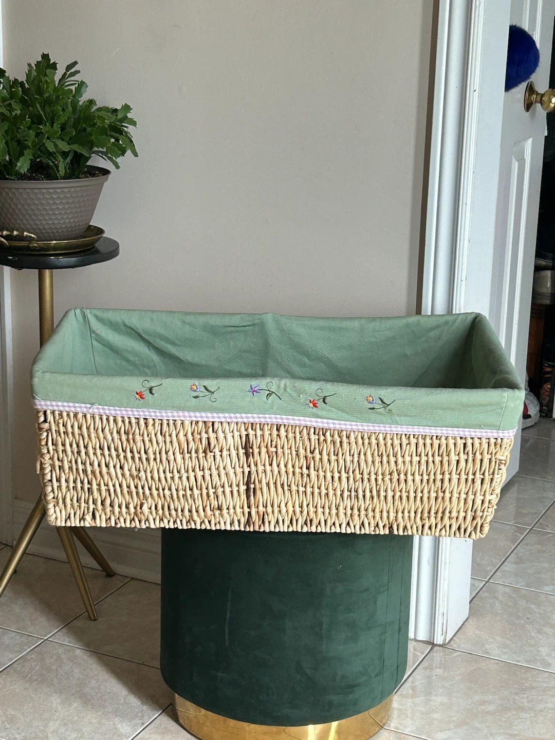 Wicker Storage Basket with Green Liner( L-27”) - photo 2