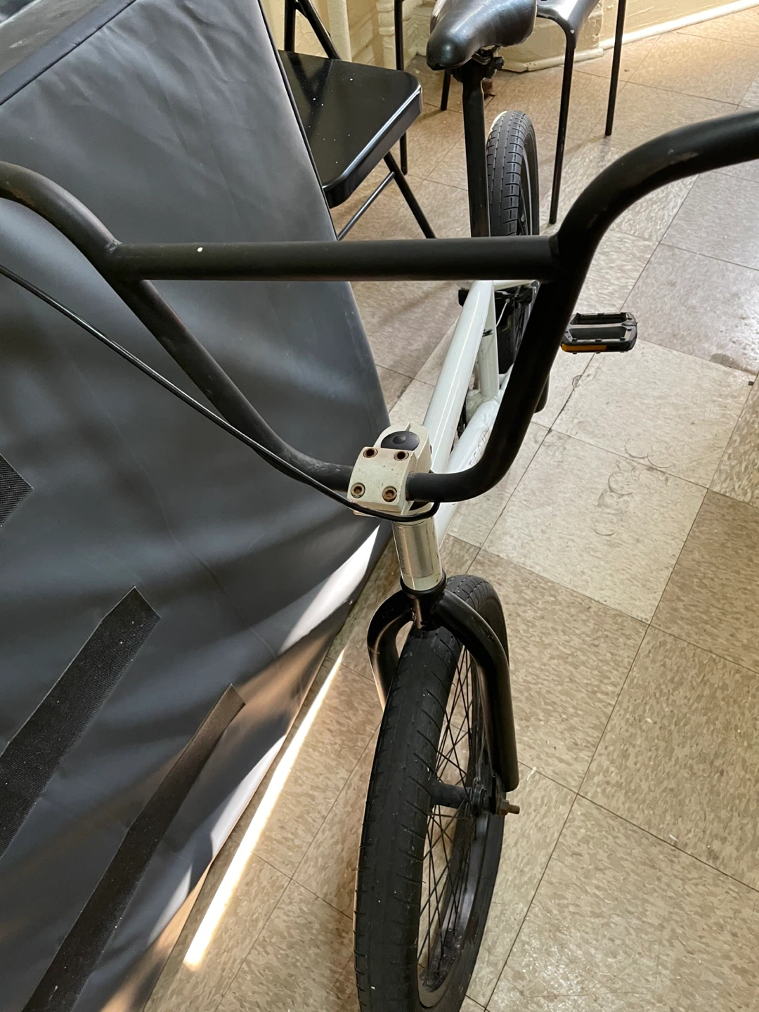 White Elite BMX Bike - photo 3