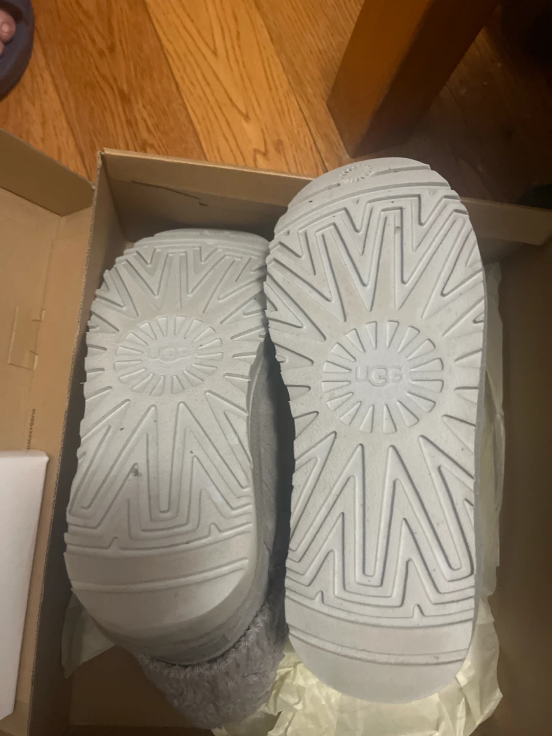 UGG Boots - Grey - Size 7 - photo 3