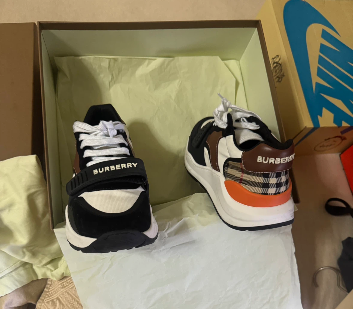 Burberry Sneakers