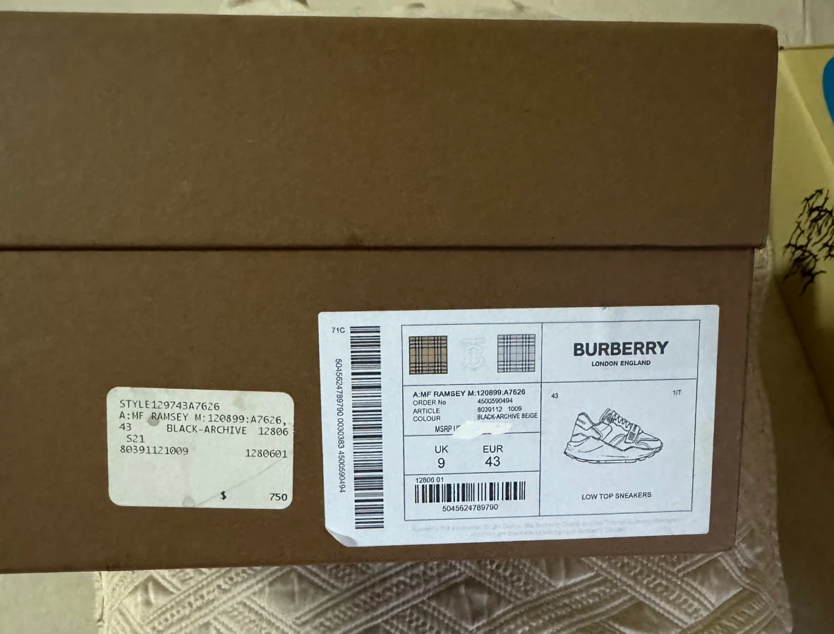 Burberry Sneakers - photo 5