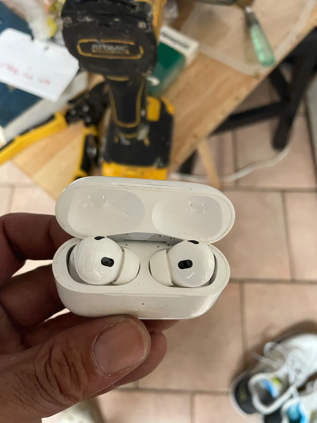 Apple AirPods Pro (1st Gen)