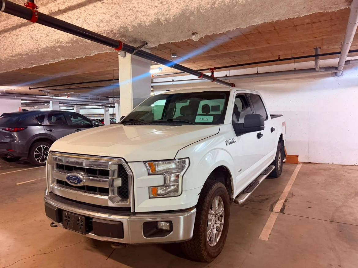 White Ford F-150 Pickup Truck - photo 4