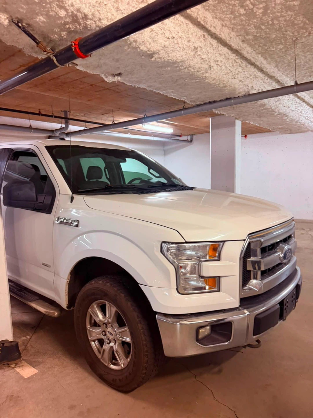 White Ford F-150 Pickup Truck - photo 5