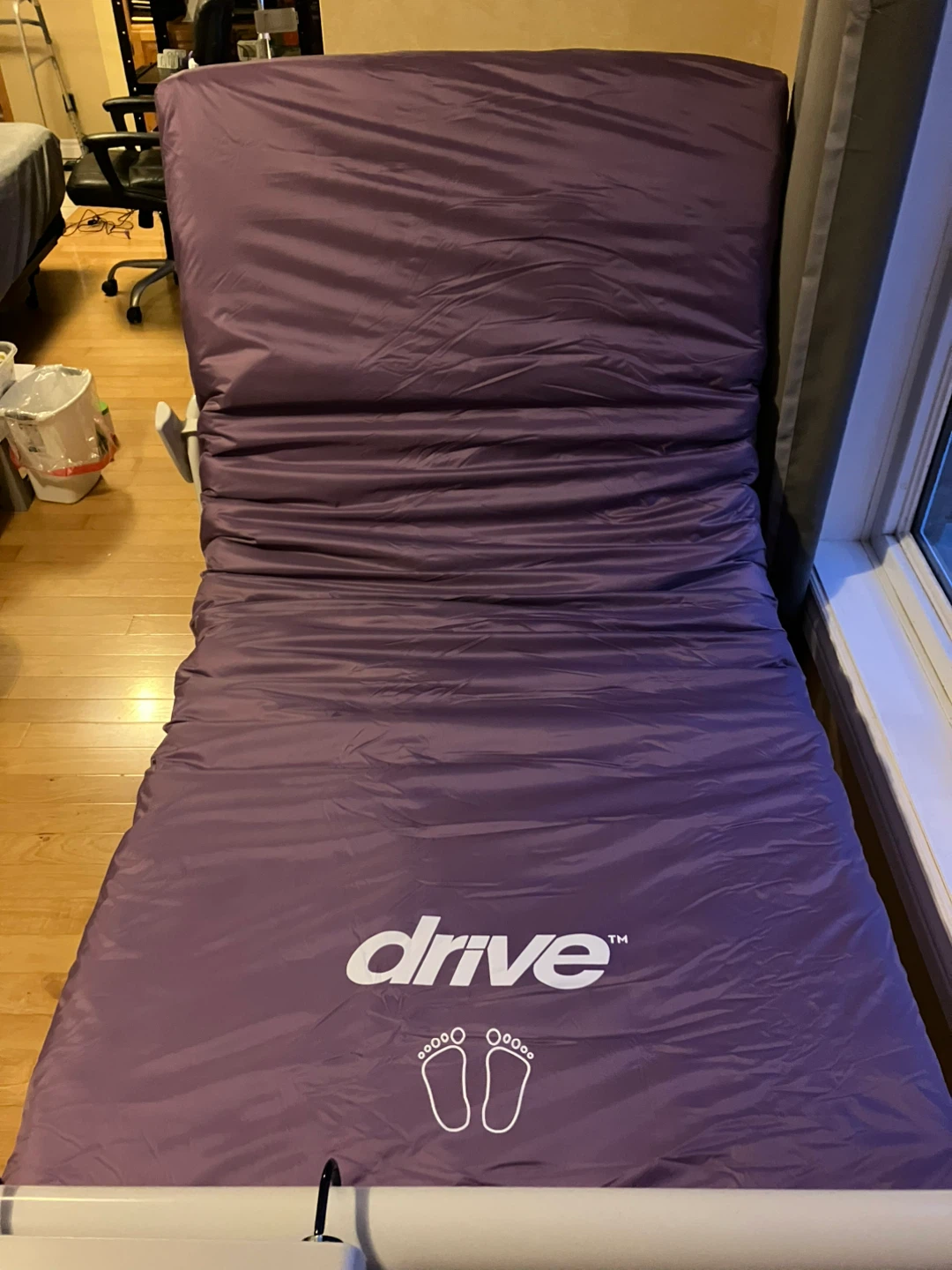 Free Delivery!- Alternating Air Mattress + Hospital Bed - photo 5
