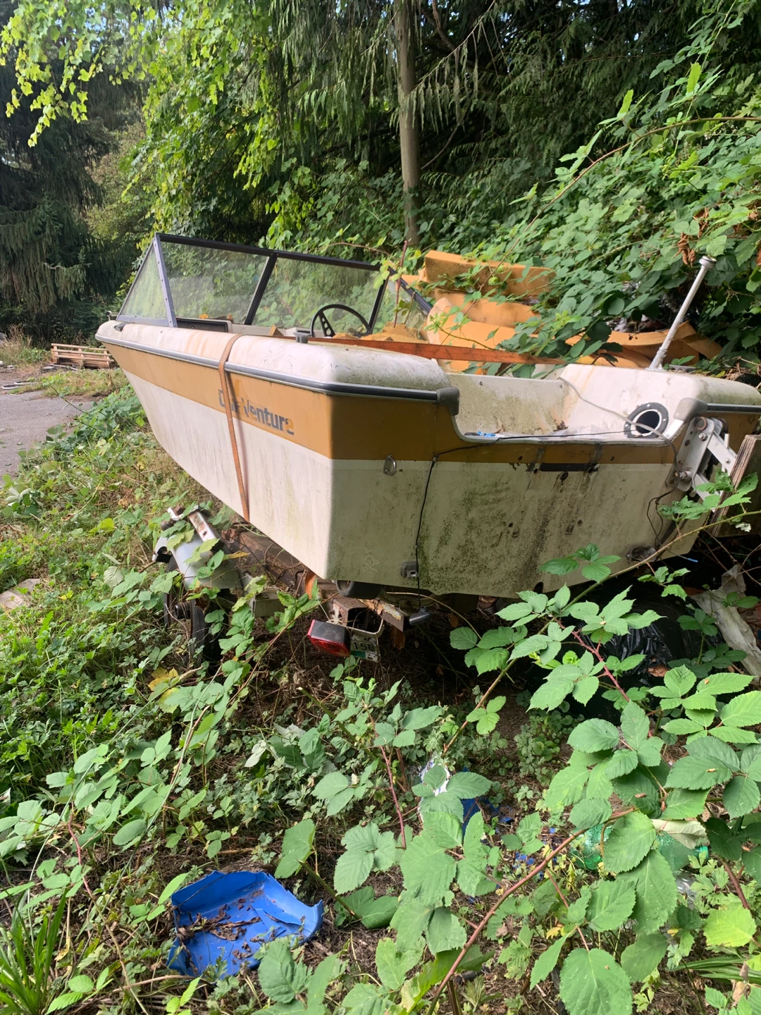 CanaVenture Boat And Trailer - photo 4