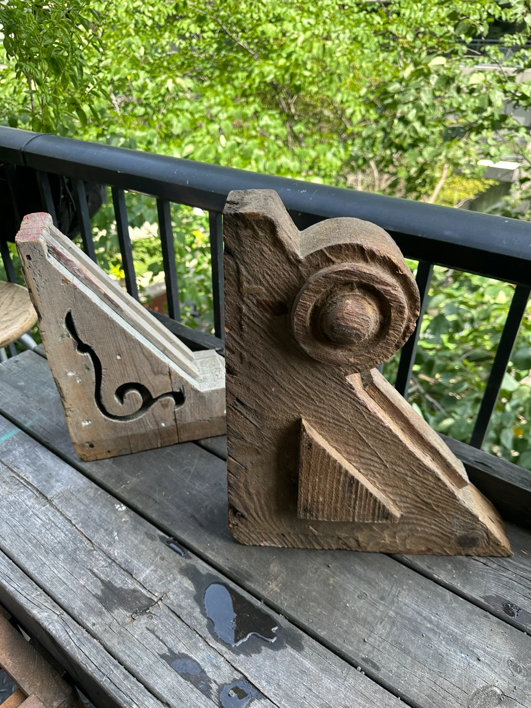 ANTIQUE WOOD CORBELS VINTAGE ARCHITECTURAL DISPLAY ITEMS