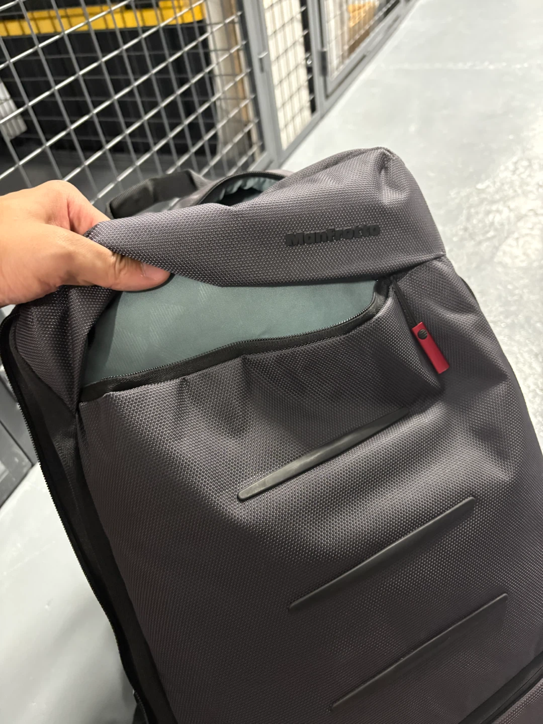 Manfrotto Manhattan Mover-50 Backpack - photo 3