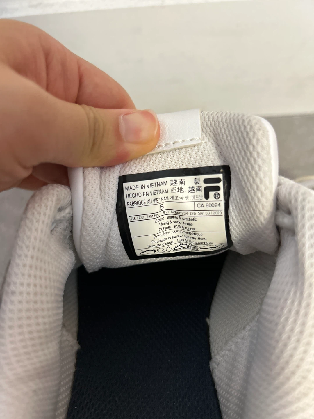Fila Women's Disruptor II Shoes - White Size 5 - photo 3