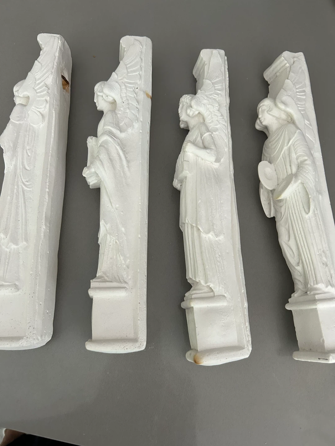 Set of 4 Neoclassical Angel Chalkware Plaster Wall Sculptures - photo 2