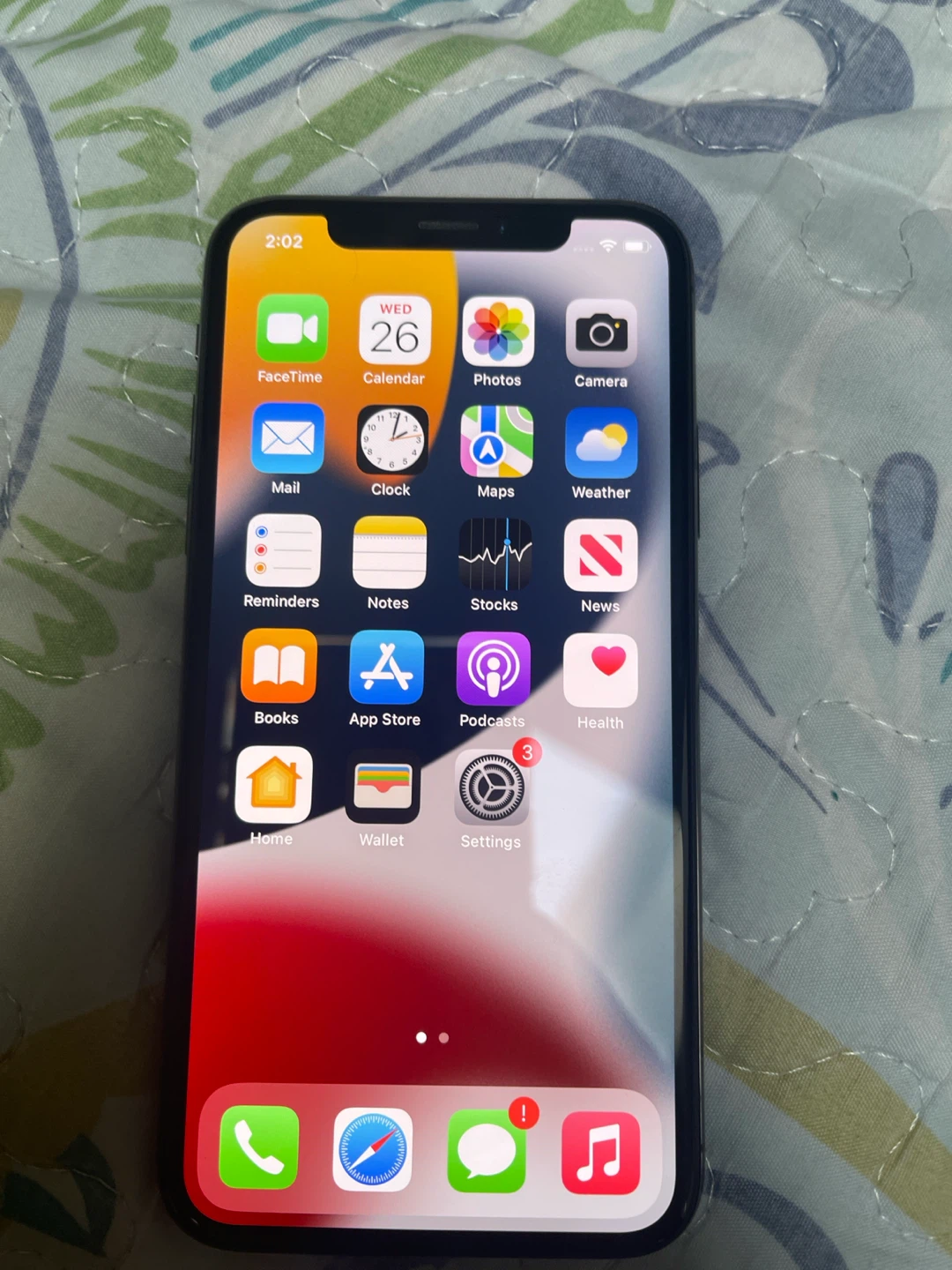 iPhone X- Cracked Back - photo 3