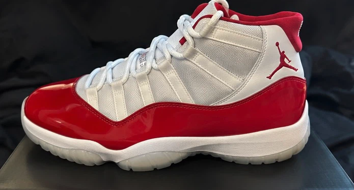 Air Jordan 11 Retro Cherry Reds