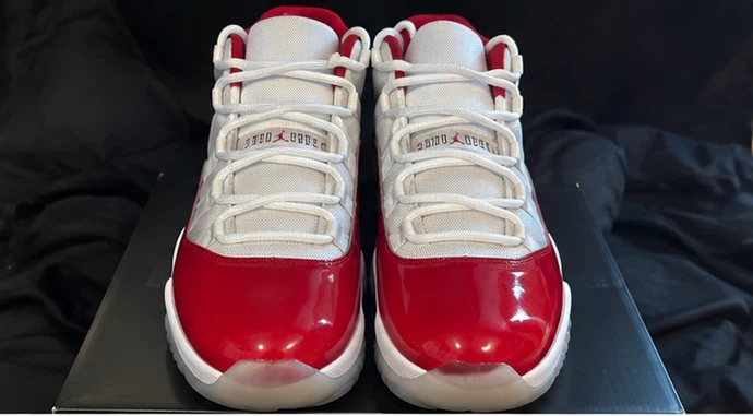 Air Jordan 11 Retro Cherry Reds - photo 4