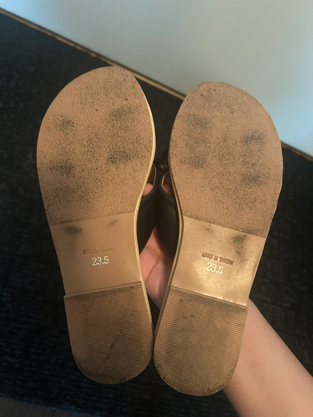 INNAO Black Criss-Cross Sandals Size 23.5 - photo 2