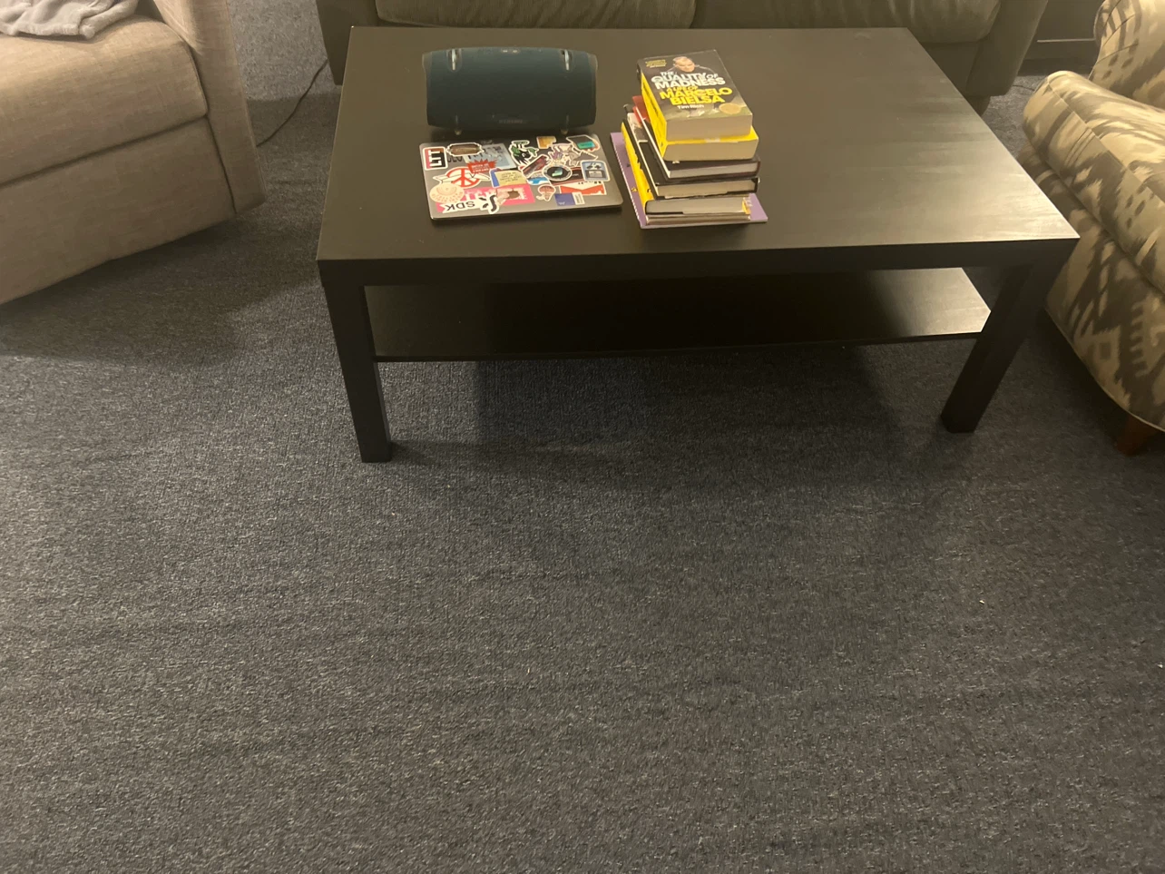 Large ikea malm table - photo 2