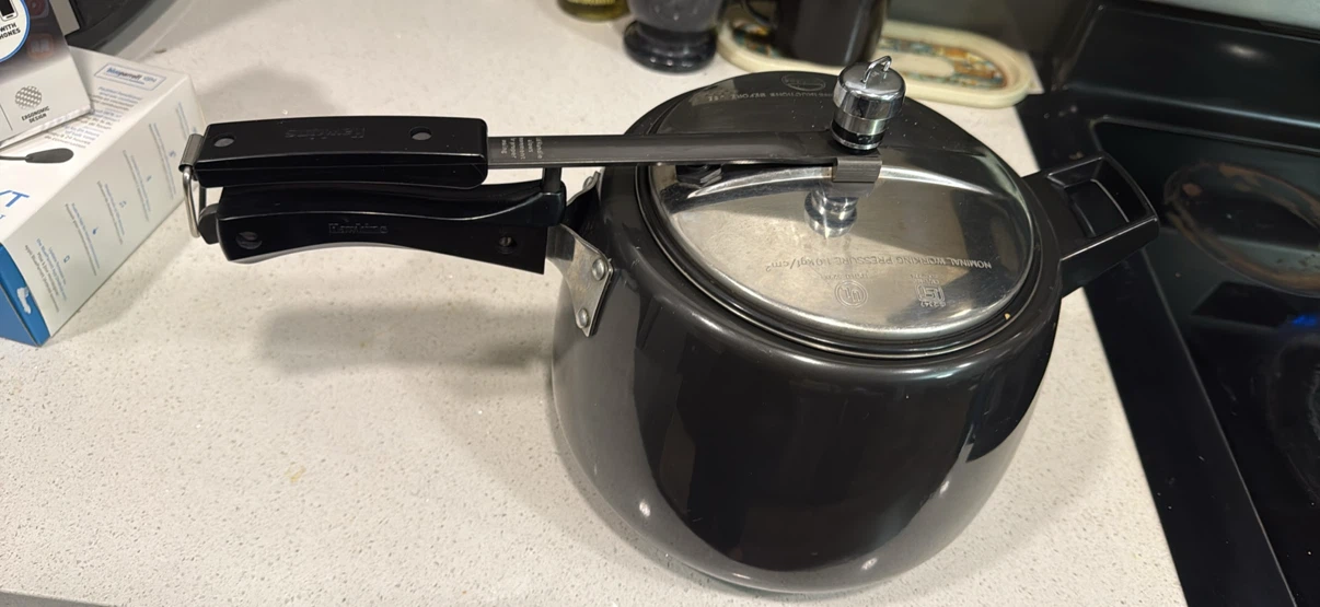 Hawkins Pressure Cooker 7L