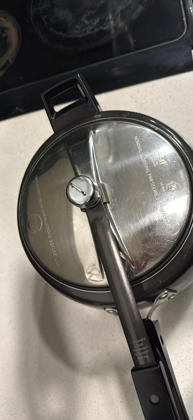 Hawkins Pressure Cooker 7L - photo 2