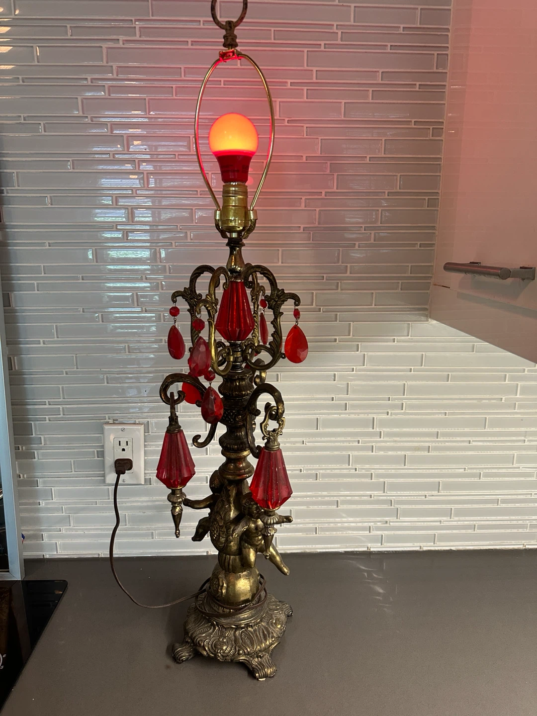 STUNNING HOLLYWOOD REGENCY BRASS CHERUBIM TABLE LAMP VINTAGE