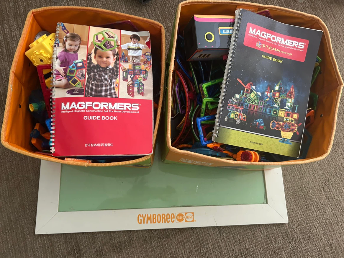 MAGFORMERS Magnetic Construction Set