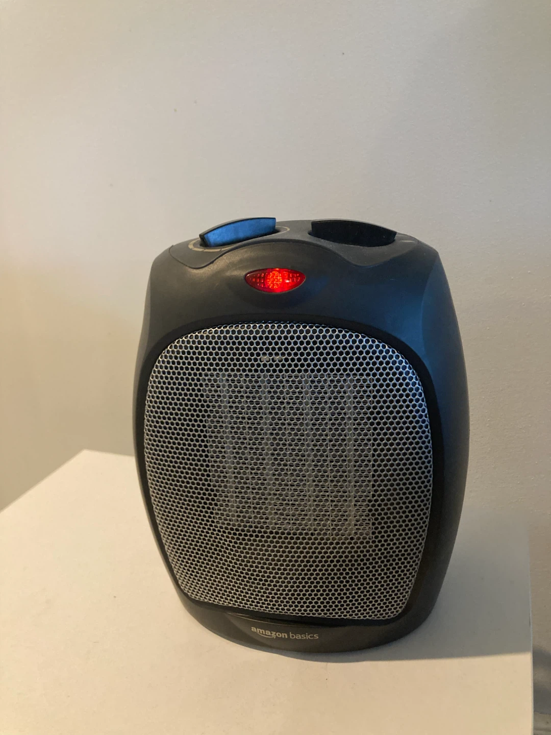 MOVING SALE : Amazon Basics Portable Heater