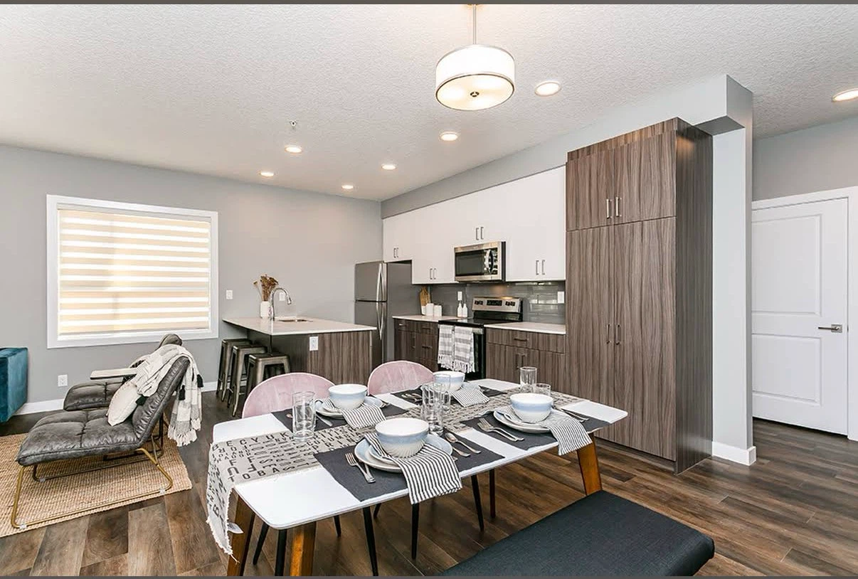 Lease takeover 2 bed 2 bath + patio corner unit ground floor - photo 4