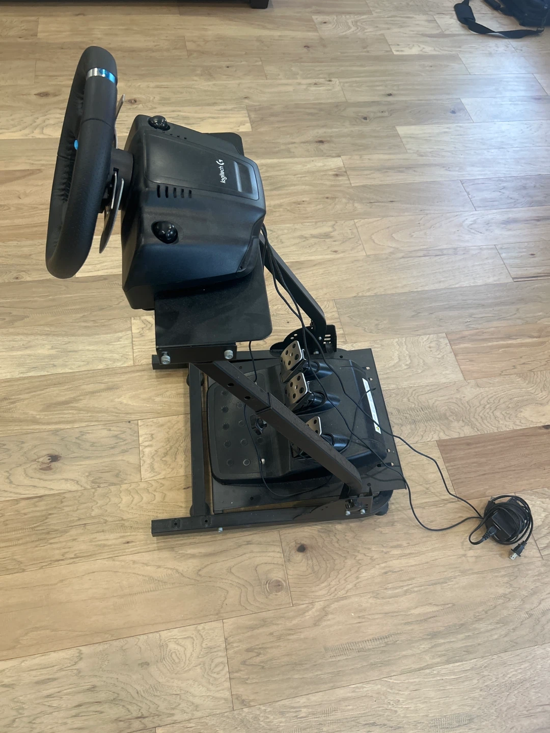 Logitech G29 Racing Wheel and Pedals with Stand - photo 3