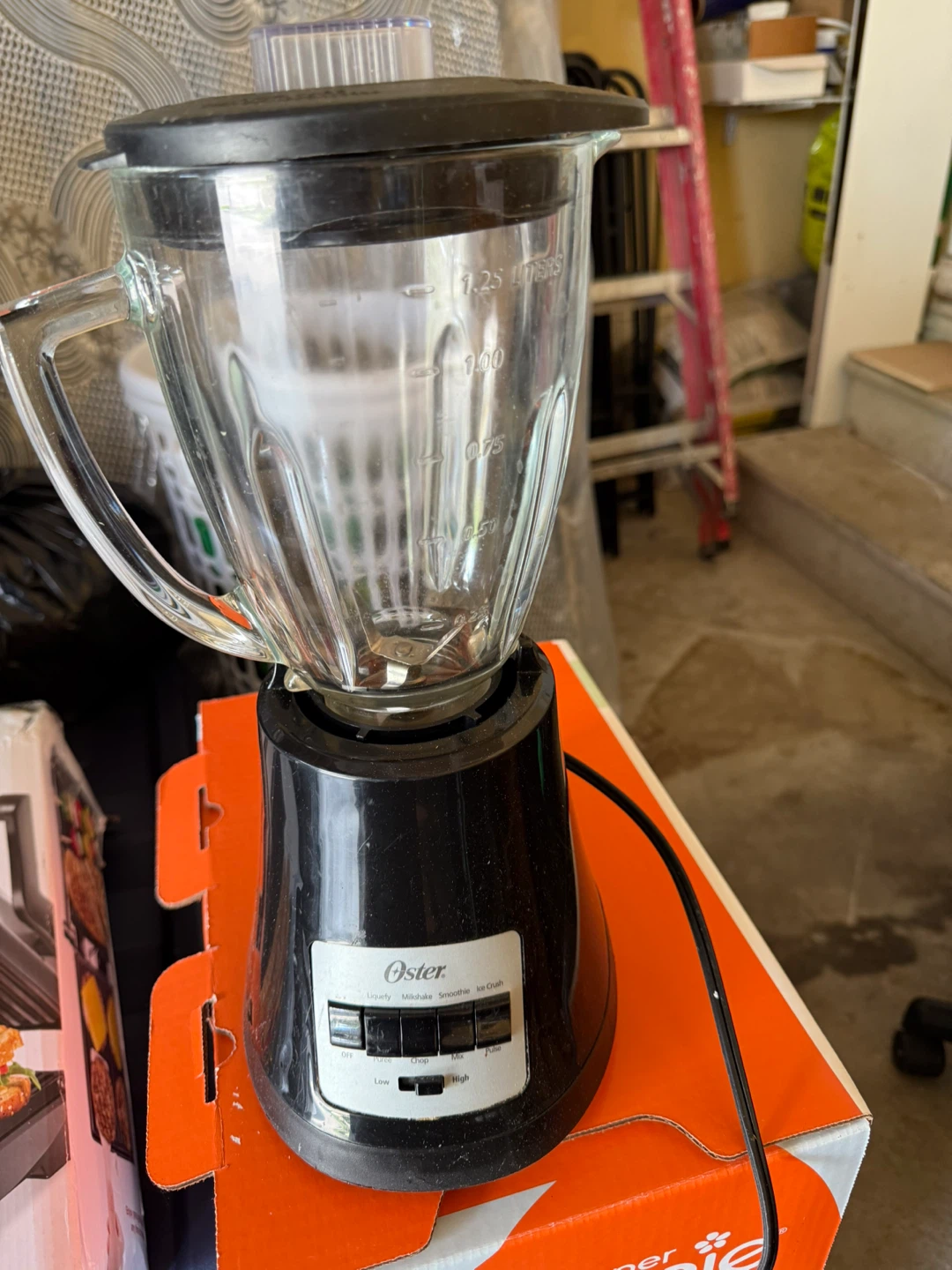 Oster Black Blender