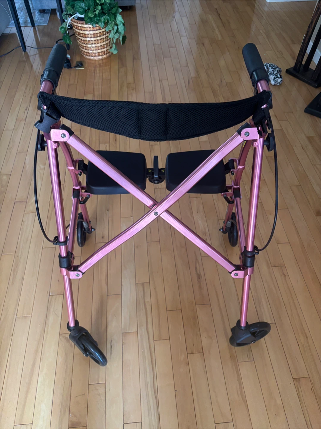 NEW compact walker with seat - photo 2