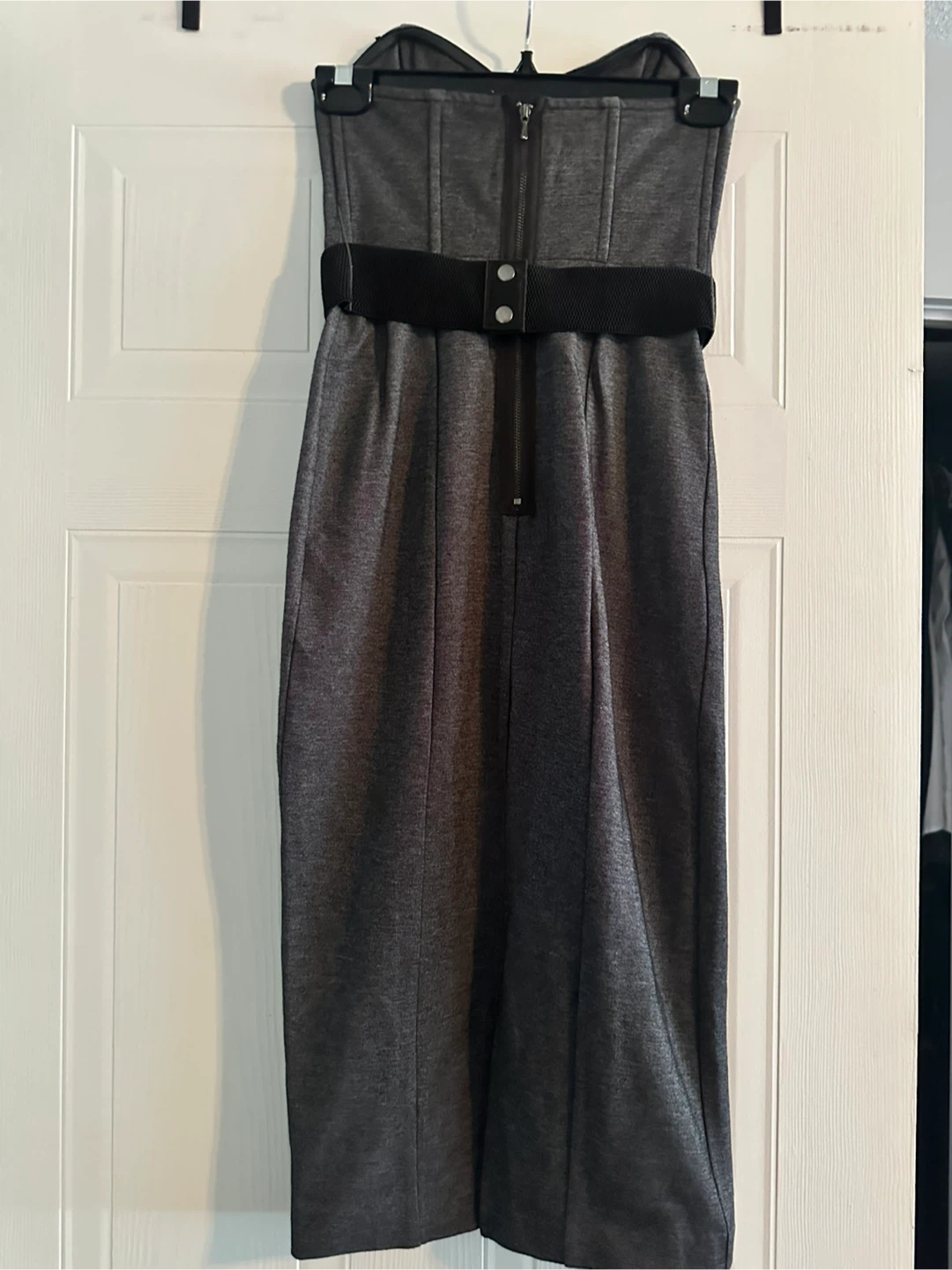GUESS Grey Strapless Dress with Corset Belt - photo 2