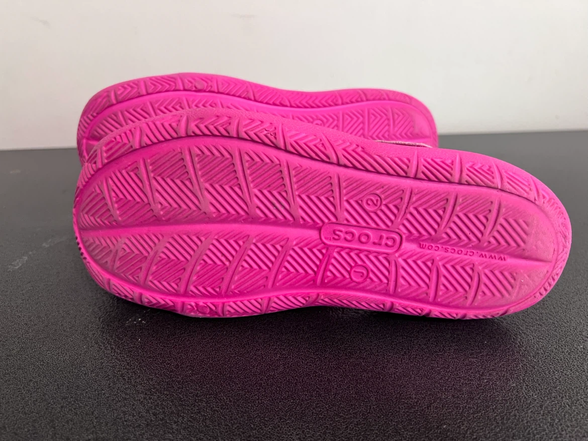 Crocs Swiftwater Wave Kids Sandals – J2 – Electric Pink 💗 - photo 5