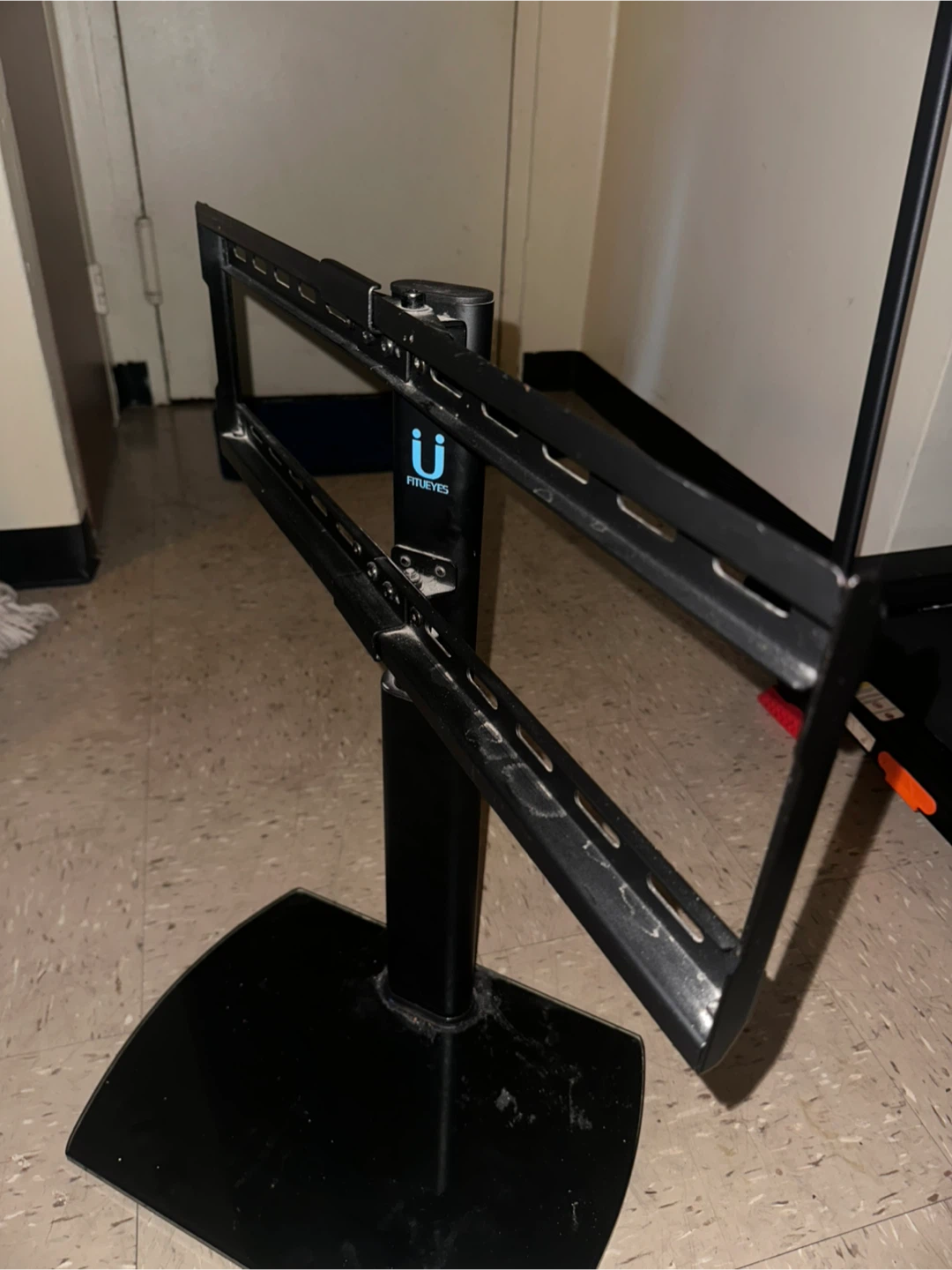 FITUEYES Black TV Stand - photo 3