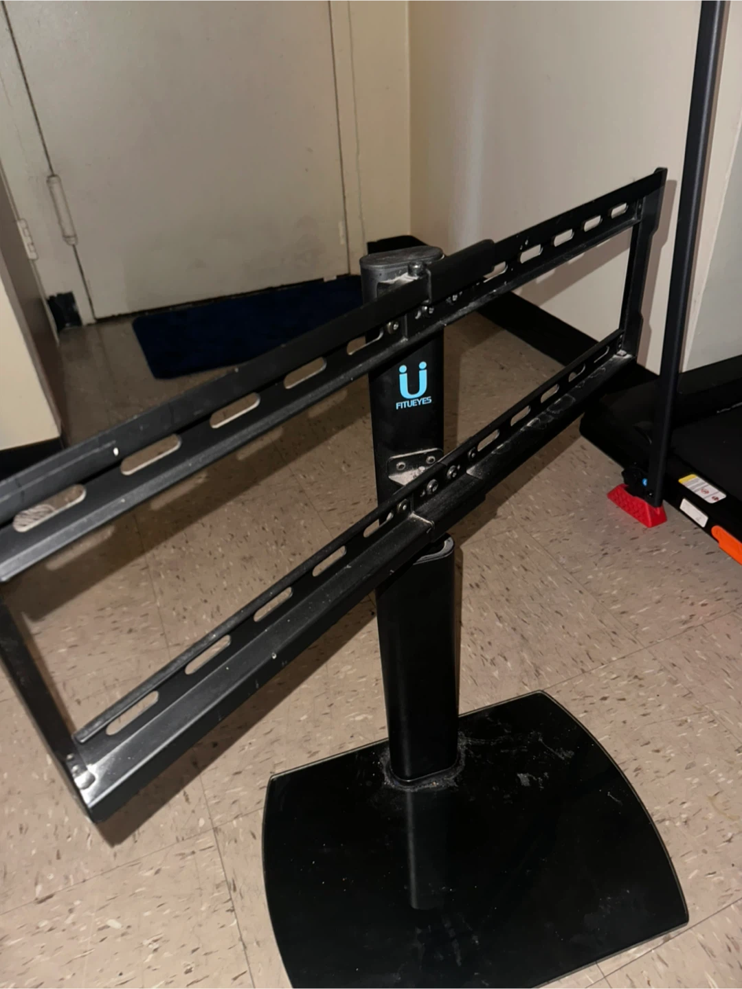 FITUEYES Black TV Stand - photo 4