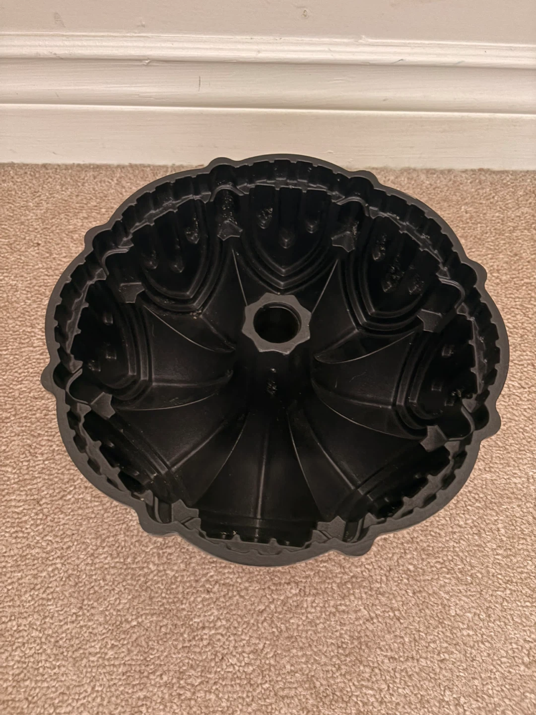 Bundt Cake Pan - photo 3