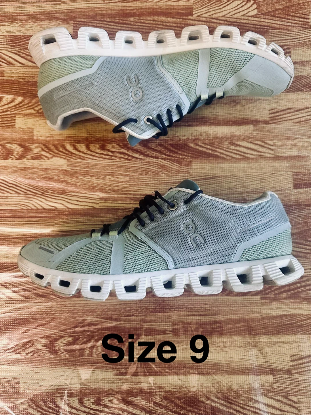 On Cloud Running Shoes - photo 2