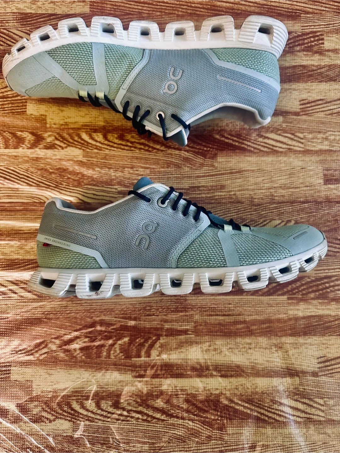 On Cloud Running Shoes - photo 5