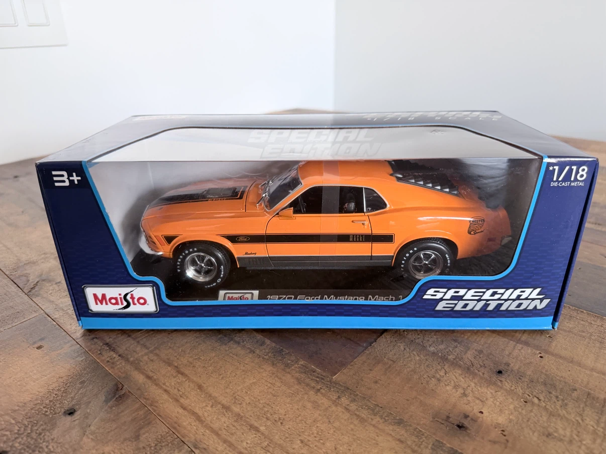 Maisto Special Edition 1/18 Die-Cast Cars - photo 4