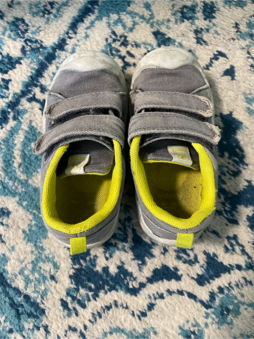 Kamik Grey & Yellow Toddler Shoes - Size C8
