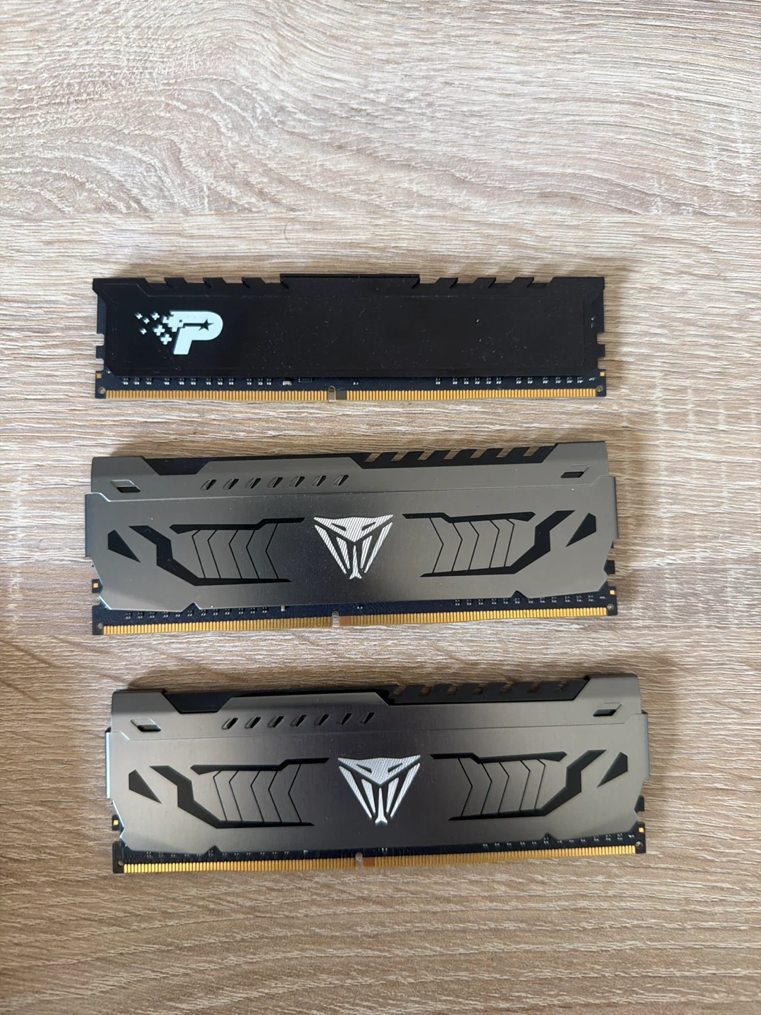 DDR4 ram 16 gb per stick