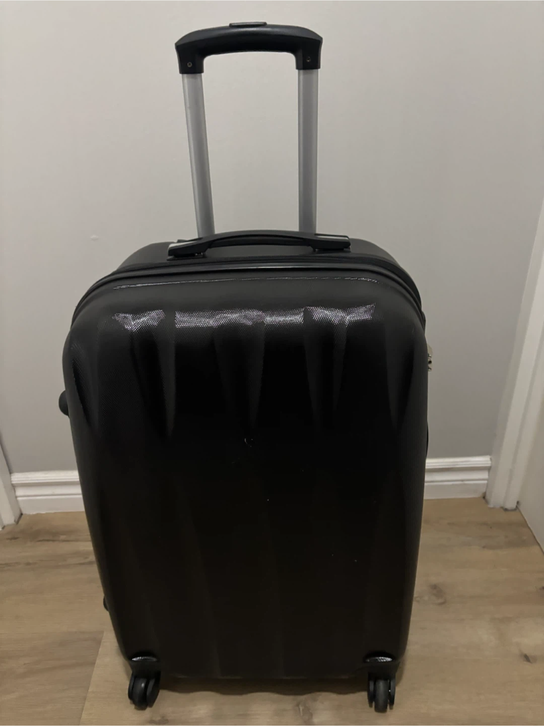 Black Hardside Spinner Suitcase - photo 2