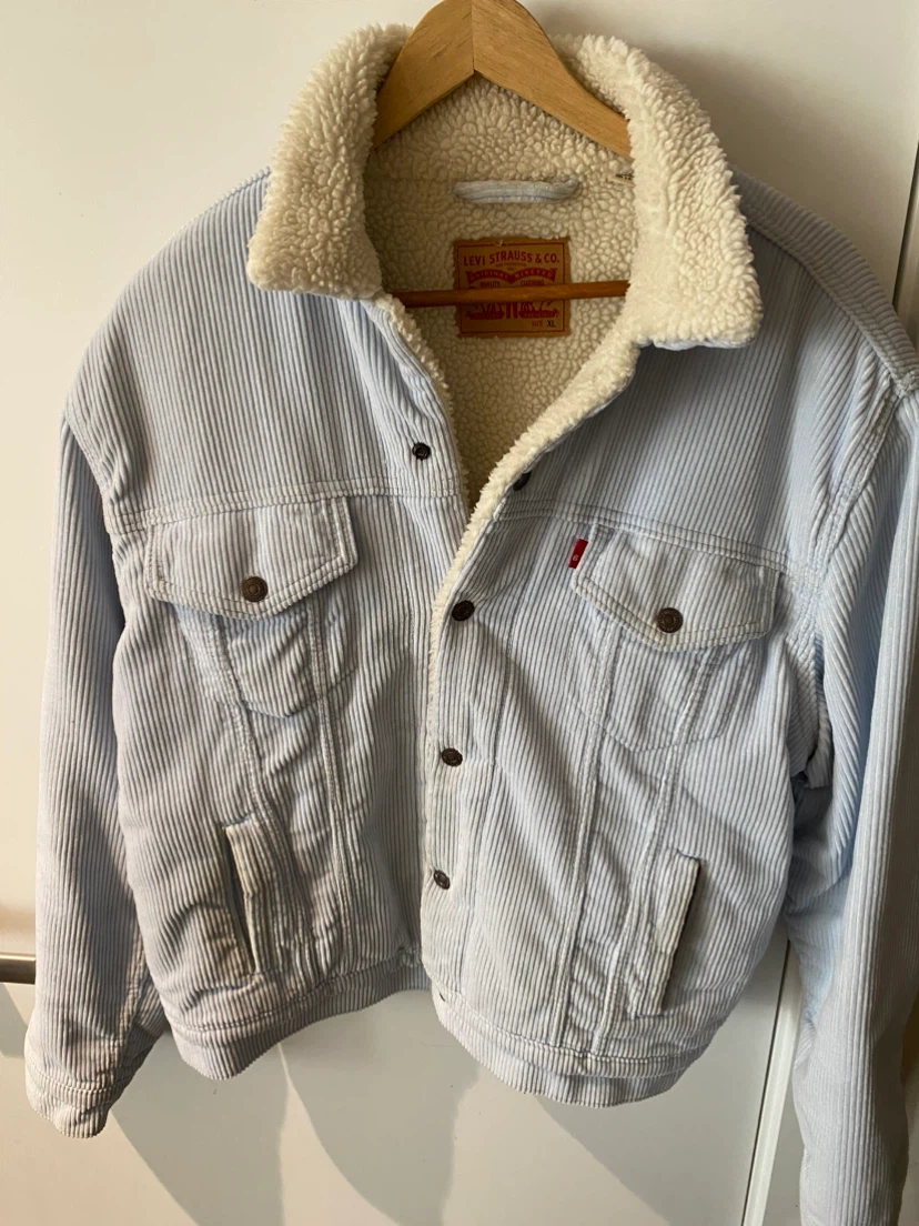 Levi Strauss & Co. Sherpa Lined Corduroy Trucker Jacket - photo 2